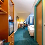 Hotel Plaza Blankenburg Ditzingen, Sure Collection 4*