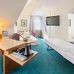 Hotel Plaza Blankenburg Ditzingen, Sure Collection