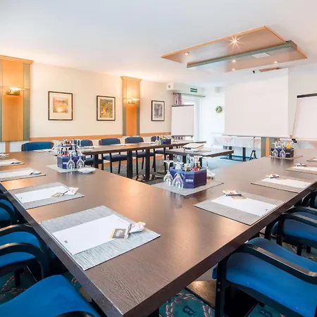 Plaza Blankenburg Ditzingen, Sure Collection Otel