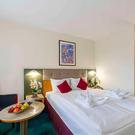 Plaza Blankenburg Ditzingen, Sure Collection Hotel 4*
