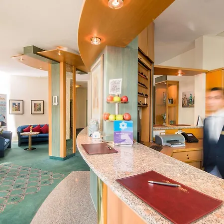 Plaza Blankenburg Ditzingen, Sure Collection 호텔 4*