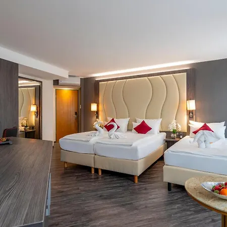 Hotel Plaza Blankenburg Ditzingen, Sure Collection 4*