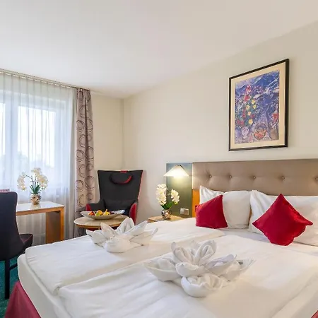 Hotel Plaza Blankenburg Ditzingen, Sure Collection 4*
