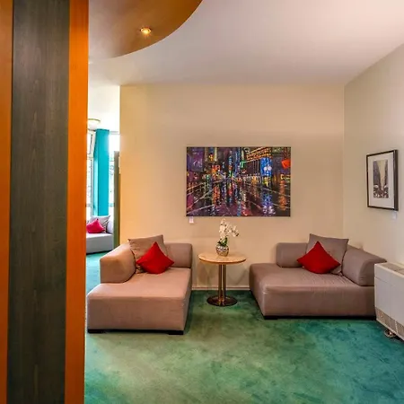 Plaza Blankenburg Ditzingen, Sure Collection Otel