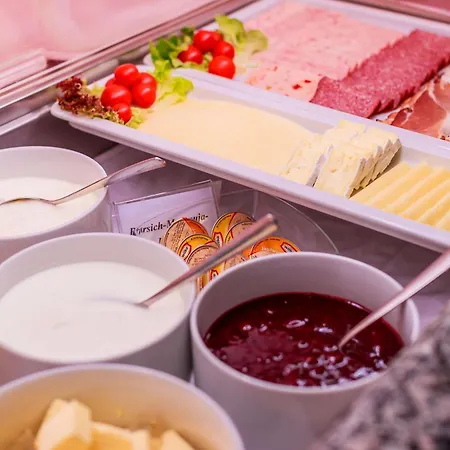 Plaza Blankenburg Ditzingen, Sure Collection