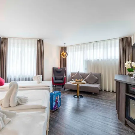 Plaza Blankenburg Ditzingen, Sure Collection 4* 딧칭엔