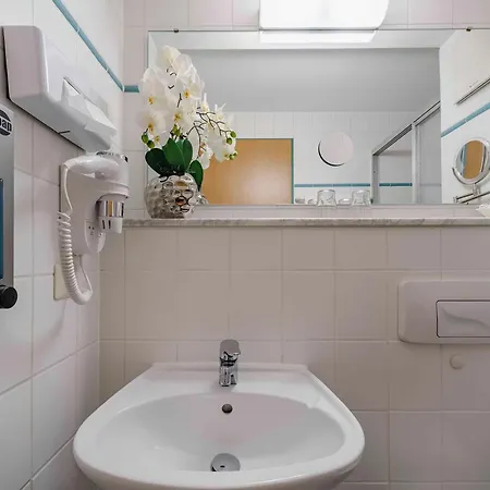 Otel Plaza Blankenburg Ditzingen, Sure Collection Ditzingen