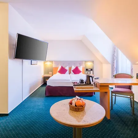 호텔 Plaza Blankenburg Ditzingen, Sure Collection 4*