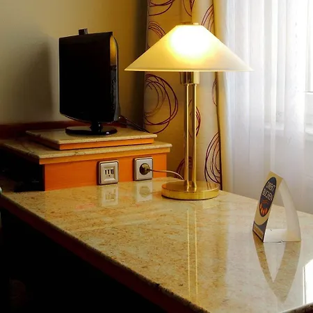 Otel Plaza Blankenburg Ditzingen, Sure Collection Ditzingen