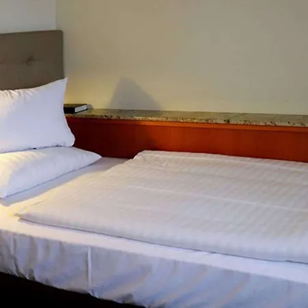 Plaza Blankenburg Ditzingen, Sure Collection Hotel 4*