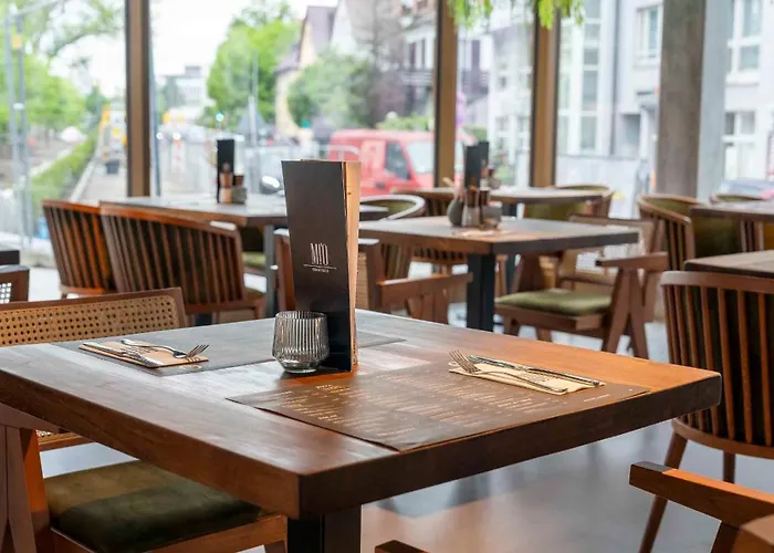 Plaza Blankenburg Ditzingen, Sure Collection