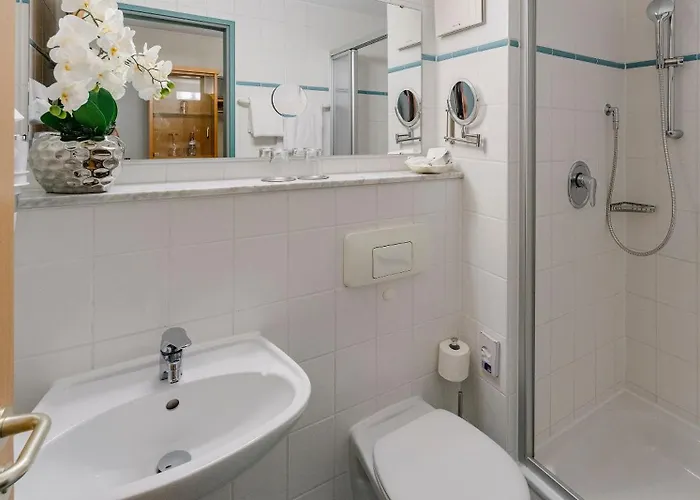 Plaza Blankenburg Ditzingen, Sure Collection 호텔