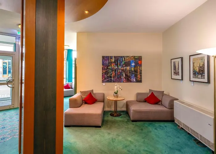 Plaza Blankenburg Ditzingen, Sure Collection Szálloda