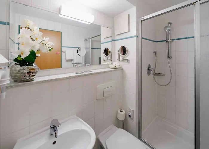 Plaza Blankenburg Ditzingen, Sure Collection 호텔 딧칭엔